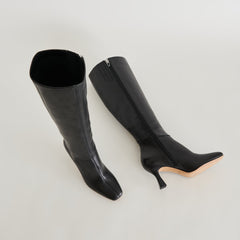Gyra Extra Wide Calf Boots Black Leather
