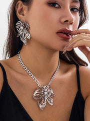 Chains Flower Shape Hollow Pleated Three Pieces Dainty Necklace + Earrings Accessories